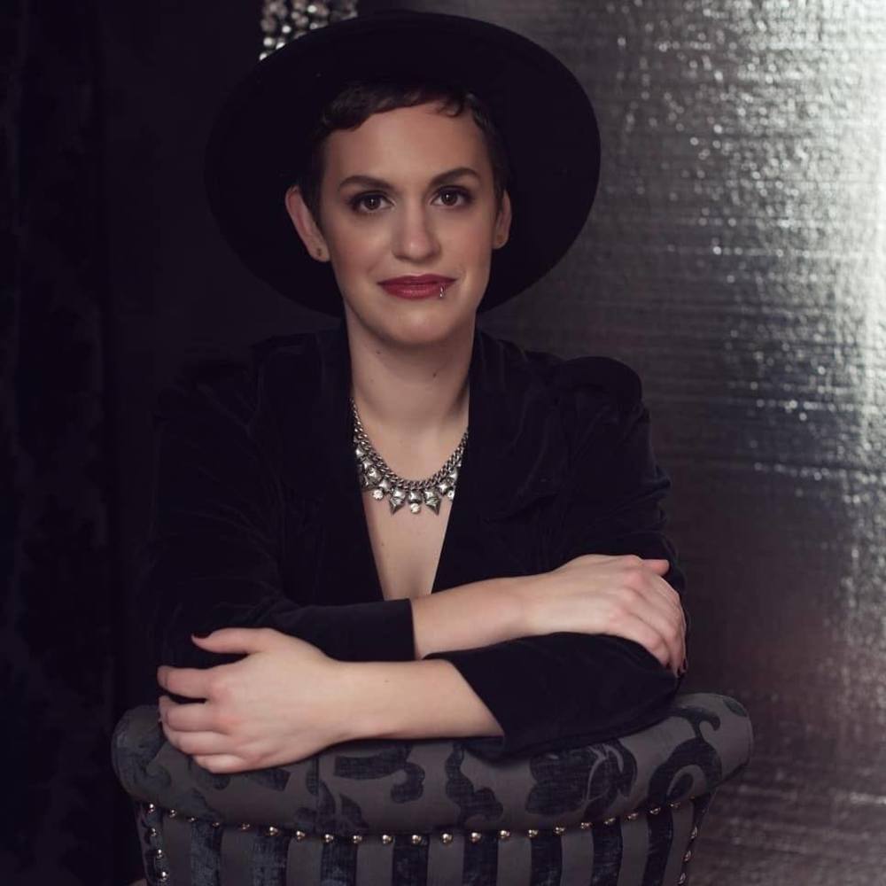 Meet your Posher, Alison